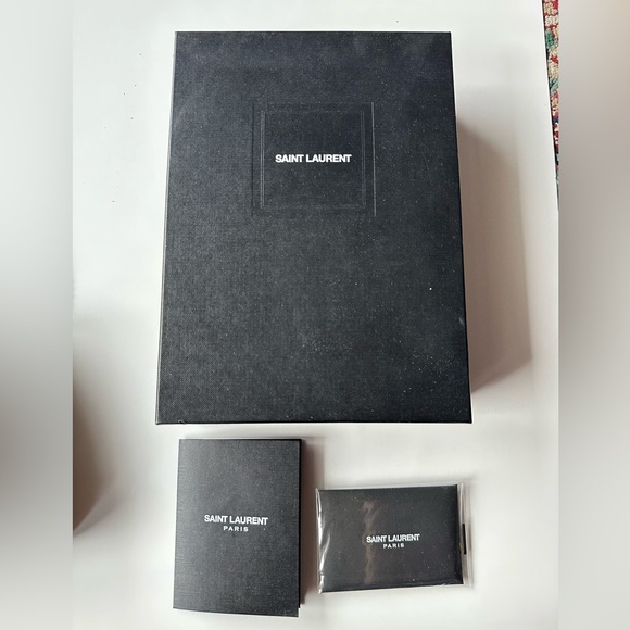 YSL Kate Medium Grain de Poudre Chain Bag, Black Hardware (100% authentic) - Picture 2 of 8